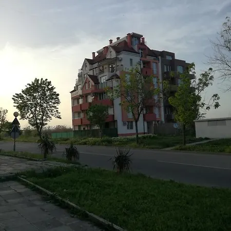 Studios Solna 49 * بوموري